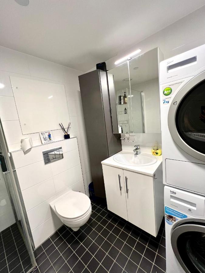 Very Cozy And Central Appartment Near The City Centre Тромсьо Екстериор снимка