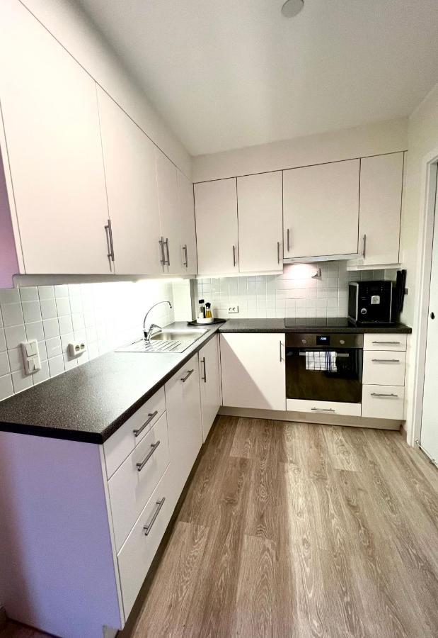 Very Cozy And Central Appartment Near The City Centre Тромсьо Екстериор снимка