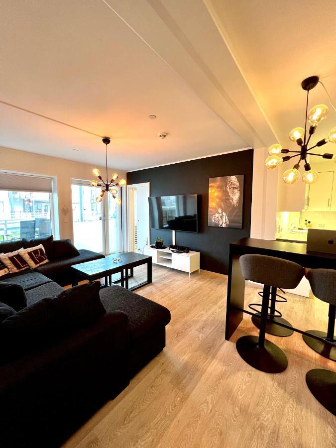 Very Cozy And Central Appartment Near The City Centre Тромсьо Екстериор снимка